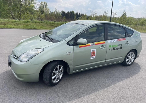 Toyota Prius cena 23500 przebieg: 334000, rok produkcji 2006 z Warszawa małe 137